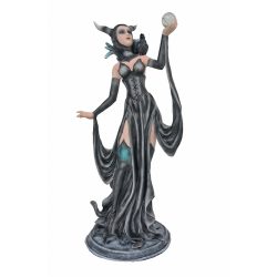 Malefica fekete boszorkány szobor