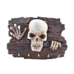 Koponyás fali kulcstartó