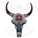 Bika koponya színes kövekkel díszitve