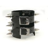 Tüskés bőr karkötő 3 soros