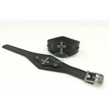 Bőr karkötő kereszt dísszel és Swarovski kristállyal 