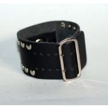 Bőr szegecselt óraszíj