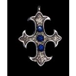 Gót kereszt medál Swarovski kristállyal