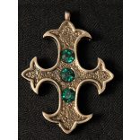 Gót kereszt medál Swarovski kristállyal