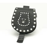 Bőr tarsoly V-blokk dísszel