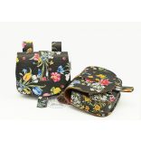 Virágmintás tarsoly alakú övtáska