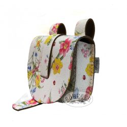 Virágmintás tarsoly alakú övtáska