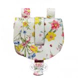 Virágmintás tarsoly alakú övtáska