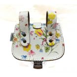 Virágmintás tarsoly alakú övtáska