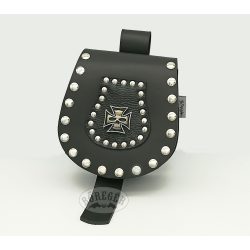 Vaskeresztes bőr tarsoly