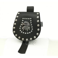 Szegecses bőr tarsoly sasfej dísszel