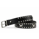 Fekete szegecses marhabőr öv – bikafejes fém díszekkel