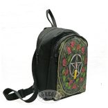 Kis gyöngyvászon hátitáska