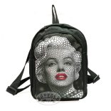 Kis gyöngyvászon hátitáska