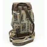 Kártyalap  mintás szövet-bőr hátitáska