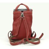 Női hátitáska, hátizsák