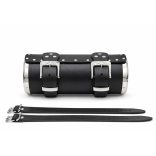 Króm oldalfalas fekete bőr villatáska sas díszítéssel – 30×10 cm