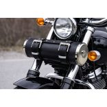 Króm oldalfalas fekete bőr villatáska sas díszítéssel – 30×10 cm