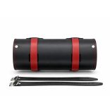 Motoros villatáska hátulnézet 4 mm vastag marhabőr rögzítőpántokkal