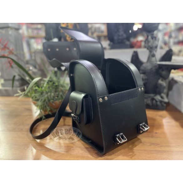 Valódi bőr oldaltáska hátizsák funkcióval fekete 37 cm – duplafedeles, csatos és cipzáras (LG08)