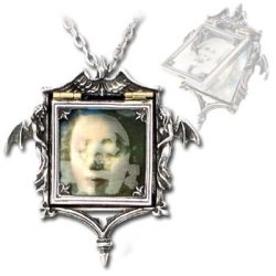 Picture frame pendant