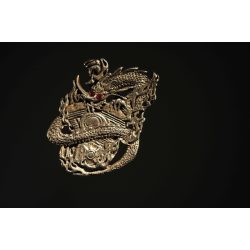 V-Blokk sárkány jelvény