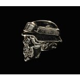 Rohamsisakos koponya jelvény