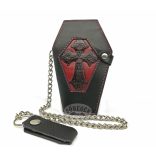 Koporsó alakú bőr pénztárca domborított gótikus kereszttel