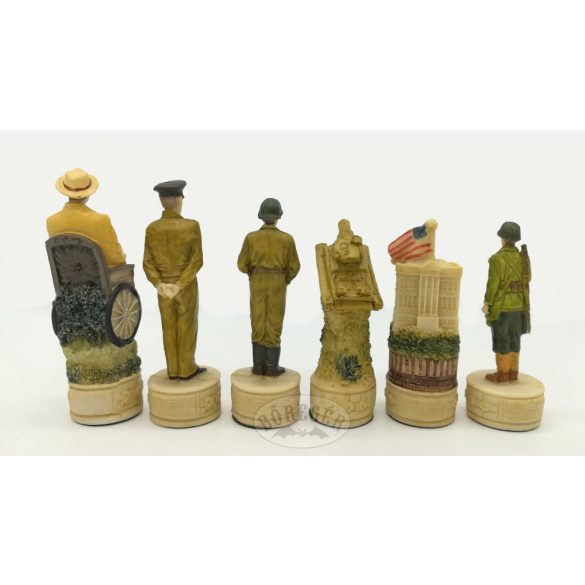 Sakkfigura készlet /Hitler vs Roosewelt/ 