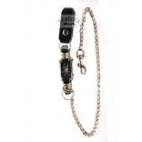 Csontos koponya díszes pénztárcalánc