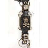 Csontos koponya díszes pénztárcalánc